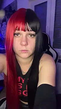 Snapshot of kinkygirl420x chatting on 10-08-25, 08:09 kinkygirl420x online show from 10-08-25, 08:09