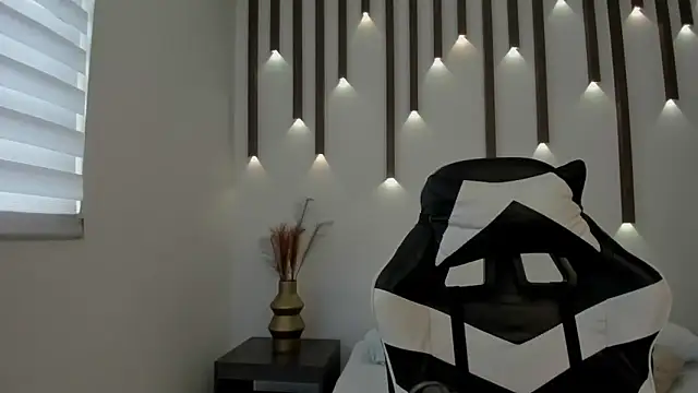 megan cooper28 online show from 11-13-25, 07:07