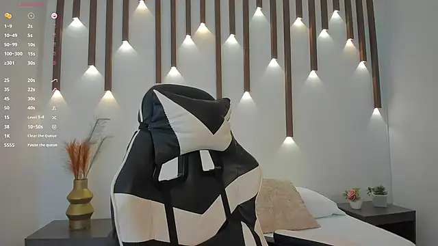 megan cooper28 online show from 10-09-25, 09:15