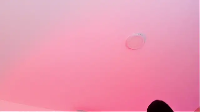 Snapshot of rose_saenz chatting on 10-17-25, 07:37 rose saenz online show from 10-17-25, 07:37