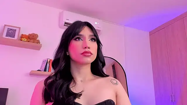 Snapshot of rose_saenz chatting on 01-18-25, 05:37 rose saenz online show from 01-18-25, 05:37