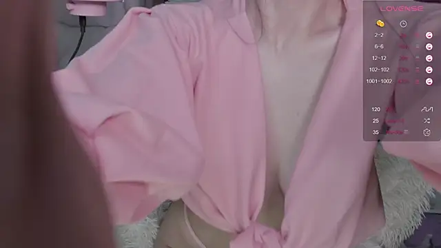 berrybaebaby online show from 10-24-25, 03:05