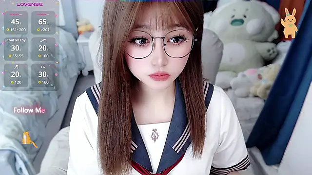 Snapshot of Sweet-18wanwan chatting on 04-22-26, 04:03 Sweet-18wanwan online show from 04-22-26, 04:03