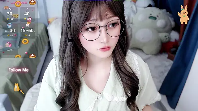 Snapshot of Sweet-18wanwan chatting on 05-19-26, 03:30 Sweet-18wanwan online show from 05-19-26, 03:30