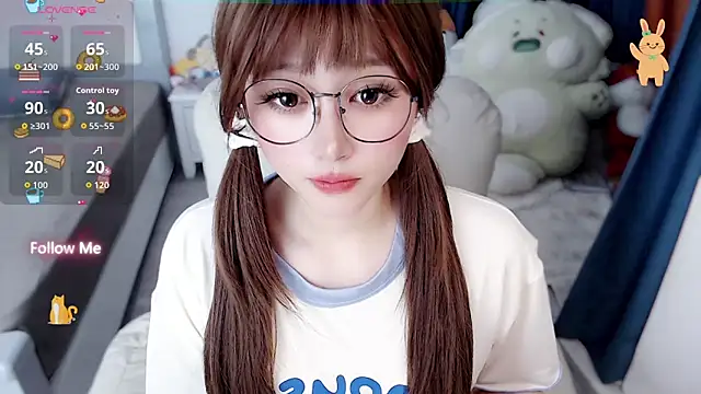 Snapshot of Sweet-18wanwan chatting on 05-25-26, 10:30 Sweet-18wanwan online show from 05-25-26, 10:30