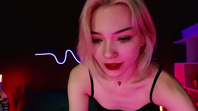 SandraBoyl online show from 02-02-25, 04:05