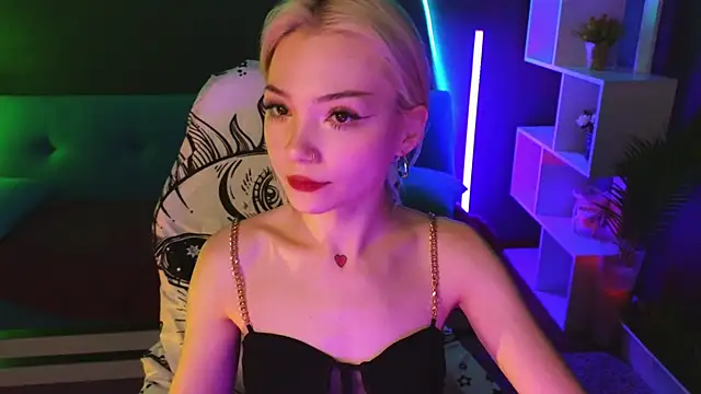 SandraBoyl online show from 02-02-25, 01:02