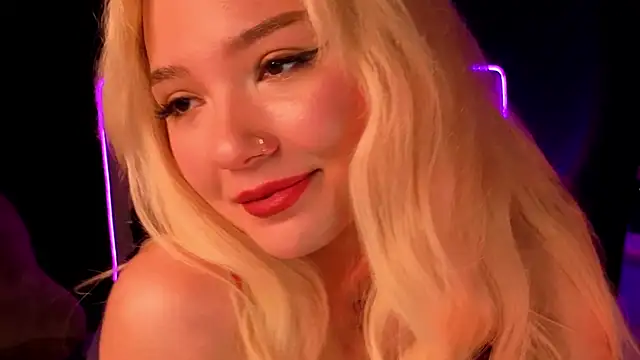 SandraBoyl online show from 11-19-25, 09:09