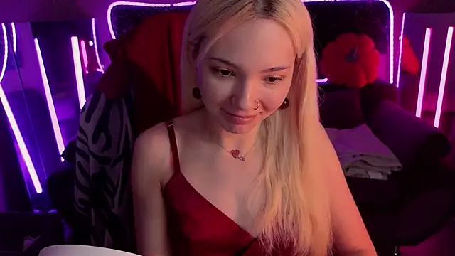 SandraBoyl online show from 11-22-25, 02:21