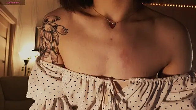 SandraBoyl online show from 02-05-26, 02:29