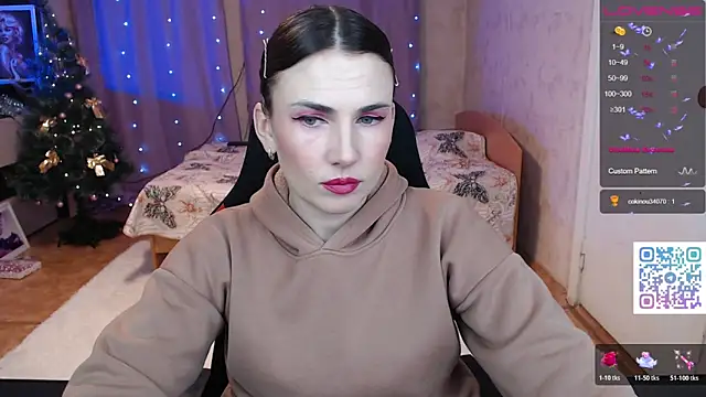 Snapshot of Daniela_Cooperr chatting on 01-10-26, 06:36 Daniela Cooperr online show from 01-10-26, 06:36