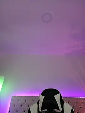 Elektra Queen online show from 12-17-25, 01:16