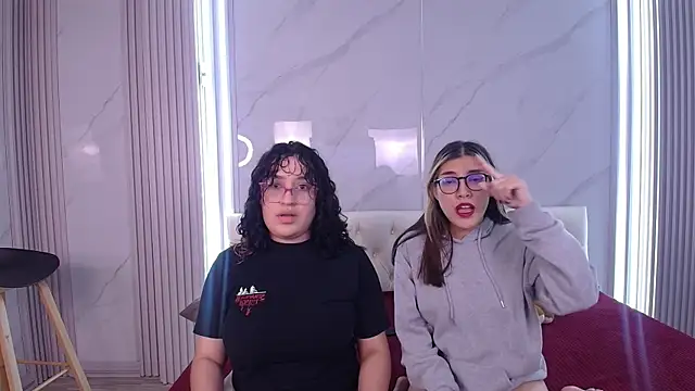 Little Cuttie  online show from 09-15-25, 03:51