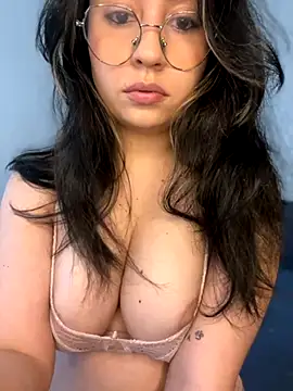marie2  online show from 09-25-25, 05:41
