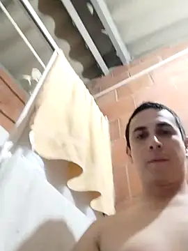 Snapshot of Rejy1992 chatting on 09-27-25, 03:56 Rejy1992 online show from 09-27-25, 03:56