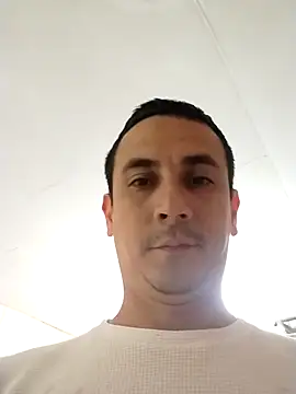 Snapshot of Rejy1992 chatting on 09-19-25, 03:21 Rejy1992 online show from 09-19-25, 03:21