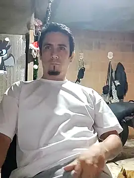 Snapshot of Rejy1992 chatting on 12-14-24, 02:00 Rejy1992 online show from 12-14-24, 02:00