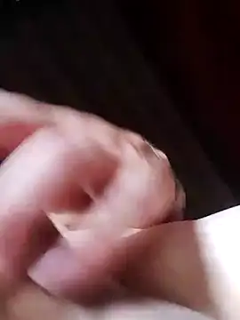 Snapshot of Rejy1992 chatting on 02-06-25, 04:47 Rejy1992 online show from 02-06-25, 04:47