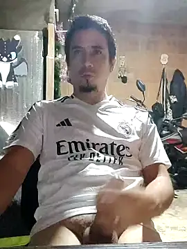 Snapshot of Rejy1992 chatting on 12-18-24, 03:37 Rejy1992 online show from 12-18-24, 03:37