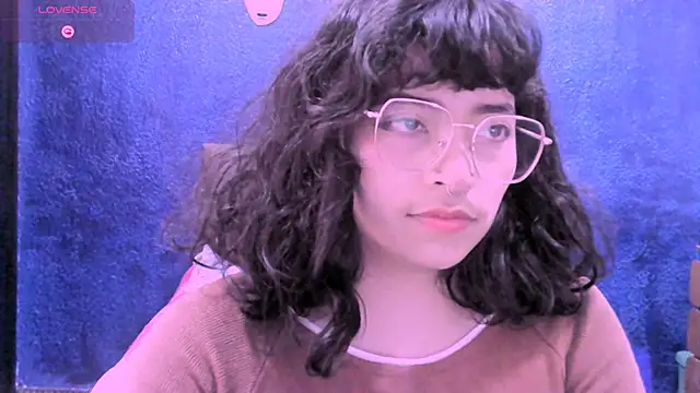 NinaYellow online show from 10-01-25, 04:11