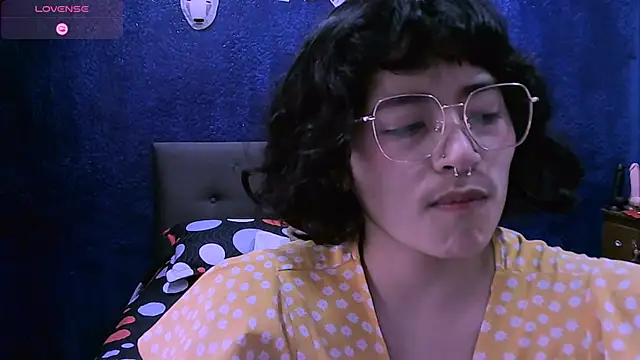 NinaYellow online show from 11-05-25, 01:03