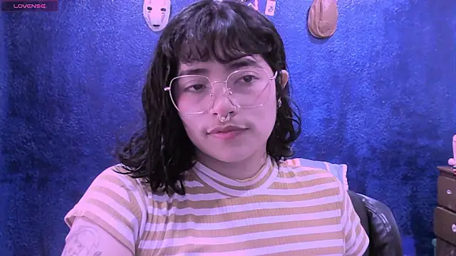 NinaYellow online show from 01-16-26, 09:52