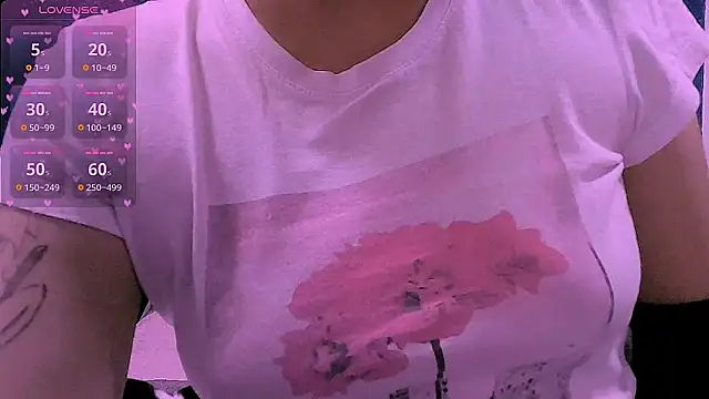 NinaYellow online show from 07-15-26, 01:18