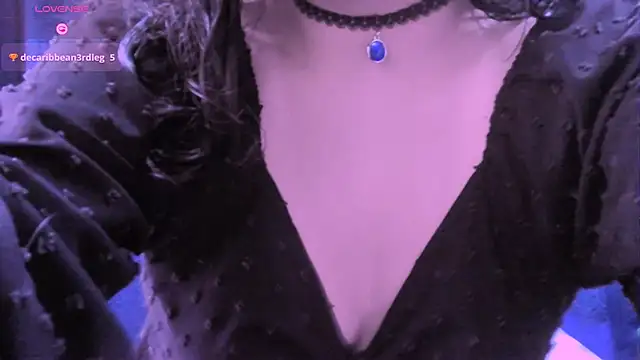 NinaYellow online show from 10-04-25, 04:19