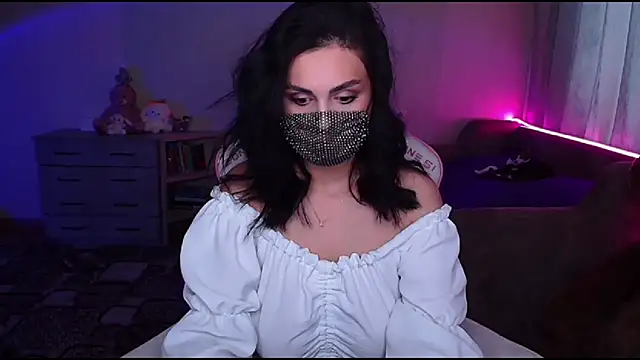 Snapshot of __Yasmina__ chatting on 03-18-25, 03:56   Yasmina   online show from 03-18-25, 03:56