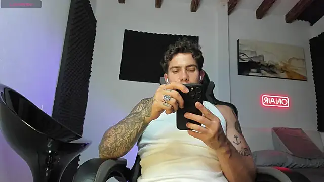 LucianSinclair online show from 11-13-25, 03:43