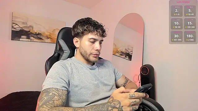 Snapshot of LucianSinclair chatting on 12-03-24, 12:08 LucianSinclair online show from 12-03-24, 12:08