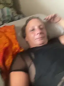 Snapshot of Everlyrose27 chatting on 10-07-25, 04:30 Everlyrose27 online show from 10-07-25, 04:30