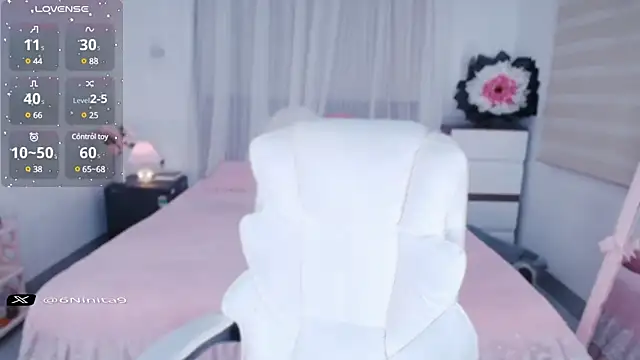 Snapshot of PimChanOK chatting on 03-10-25, 01:56 PimChanOK online show from 03-10-25, 01:56