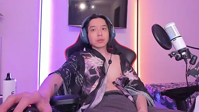 wexlee7 online show from 11-09-25, 12:47