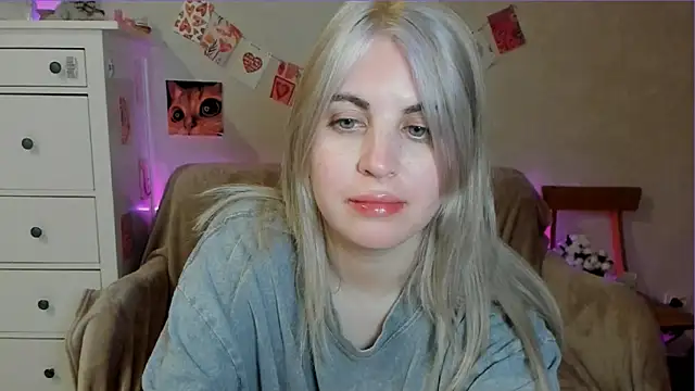 Snapshot of pawpaws chatting on 05-16-26, 10:36 pawpaws online show from 05-16-26, 10:36