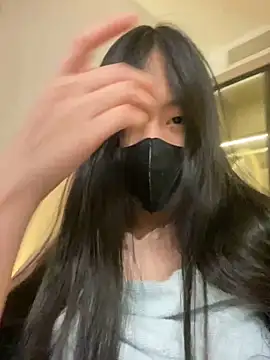 Snapshot of MEOW_MEO chatting on 11-23-25, 04:17 MEOW MEO online show from 11-23-25, 04:17