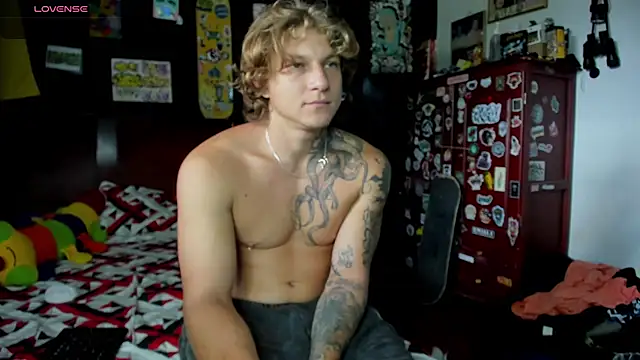 Tom Krakow online show from 10-25-25, 09:04