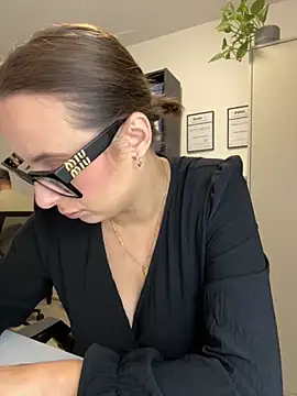 Hii Lolla online show from 11-24-25, 07:08