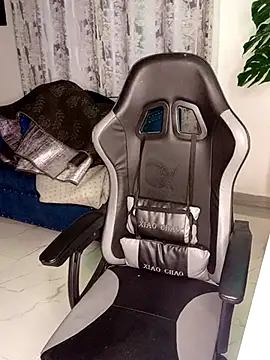 rosey cheeks online show from 10-23-25, 03:49