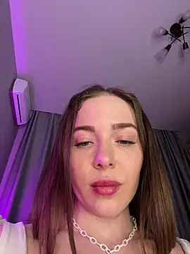 Snapshot of -SweetDi- chatting on 02-22-25, 03:34 -SweetDi- online show from 02-22-25, 03:34