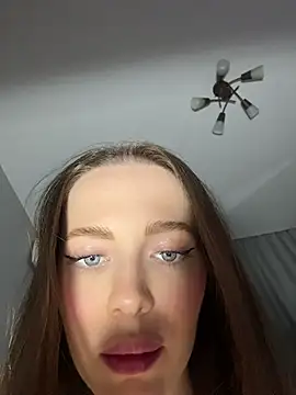 -SweetDi- online show from 06-24-26, 07:01