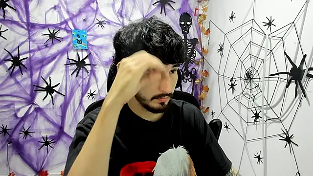 DmitriSanders online show from 11-16-25, 05:06