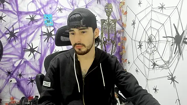 DmitriSanders online show from 12-18-25, 03:11