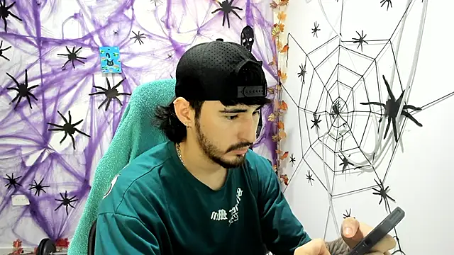 DmitriSanders online show from 12-14-25, 02:00