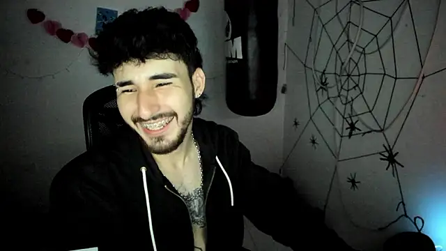 DmitriSanders online show from 02-12-26, 02:33