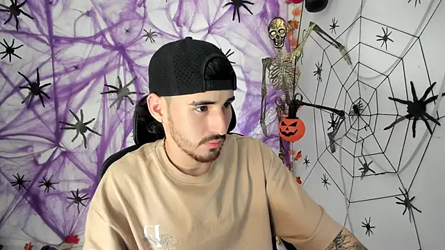 DmitriSanders online show from 09-28-25, 07:43