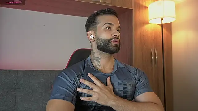 Snapshot of MarkHazze chatting on 02-26-26, 12:10 MarkHazze online show from 02-26-26, 12:10