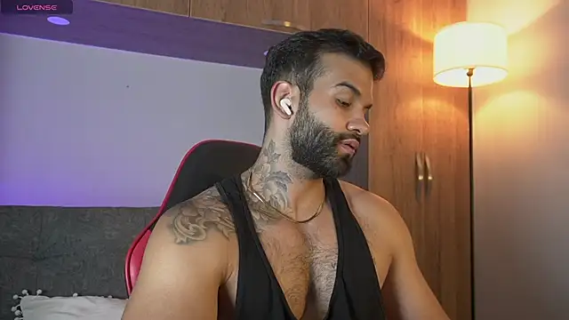 Snapshot of MarkHazze chatting on 02-17-26, 11:46 MarkHazze online show from 02-17-26, 11:46