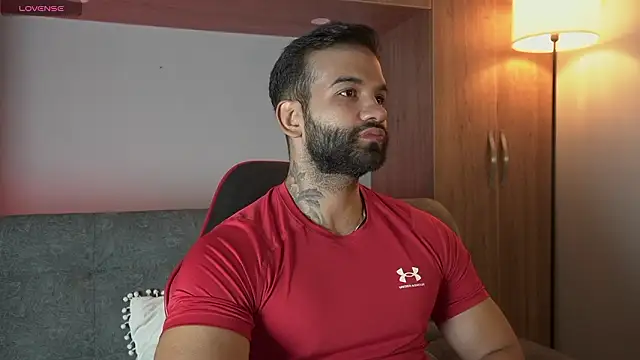 Snapshot of MarkHazze chatting on 02-14-26, 11:49 MarkHazze online show from 02-14-26, 11:49