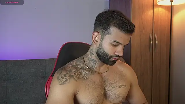 Snapshot of MarkHazze chatting on 02-26-26, 11:27 MarkHazze online show from 02-26-26, 11:27